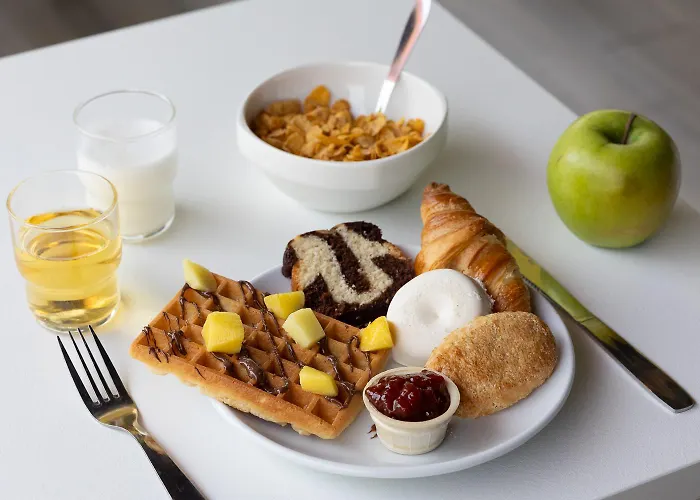 佩皮尼昂南宜必思快捷酒店 酒店