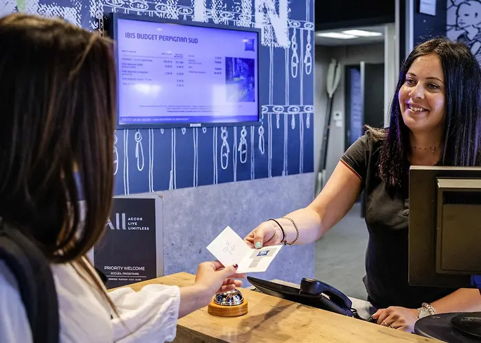 佩皮尼昂南宜必思快捷酒店