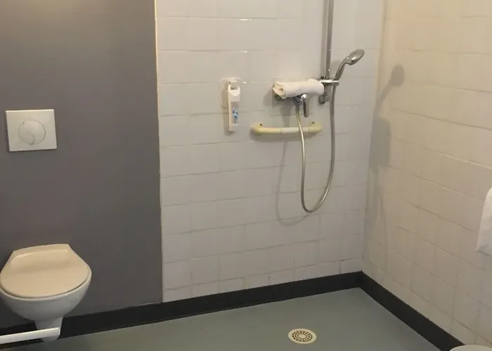 佩皮尼昂南宜必思快捷酒店 酒店 佩皮尼昂