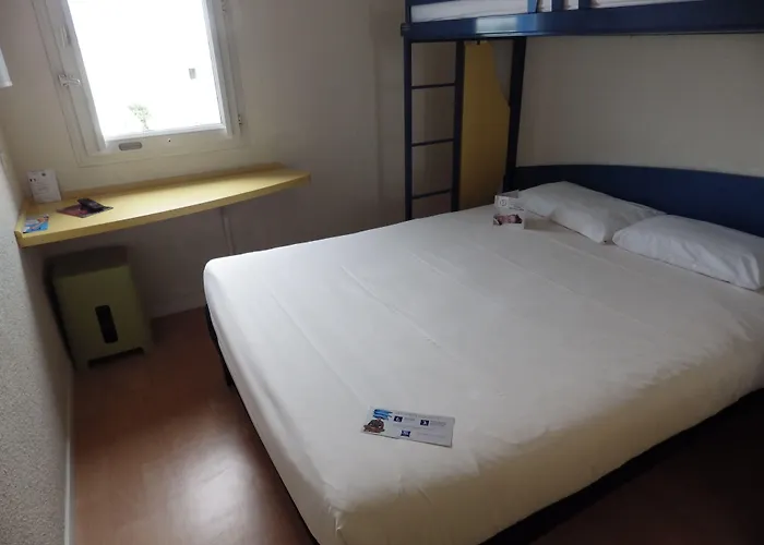 佩皮尼昂南宜必思快捷酒店 2* 佩皮尼昂