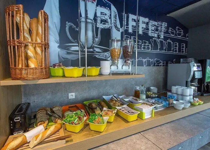 佩皮尼昂南宜必思快捷酒店 酒店 佩皮尼昂